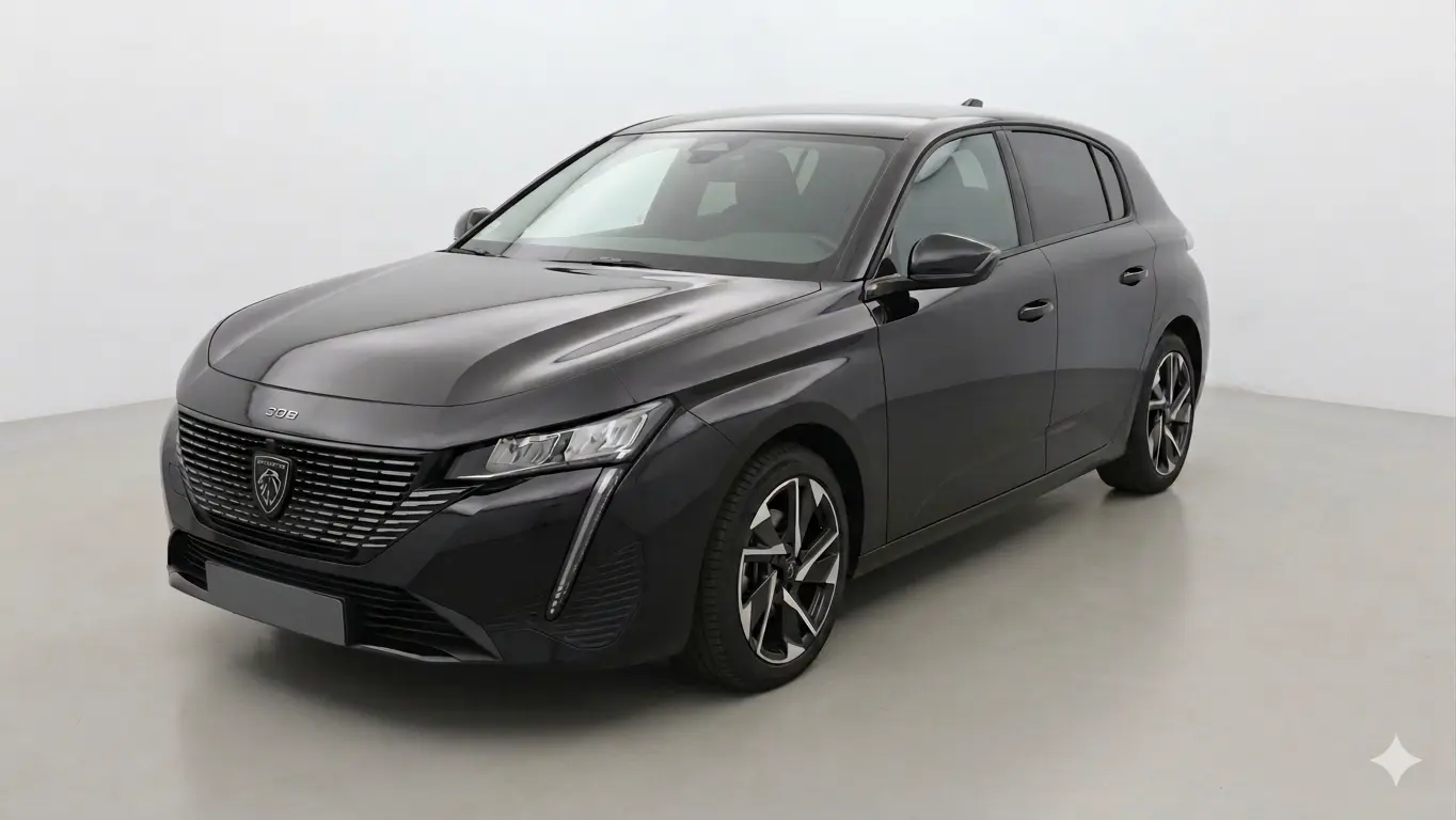 Peugeot 308 Hybrid 136 Allure noire vue en 3/4 avant droit, avec jantes alliage et feux LED distinctifs.