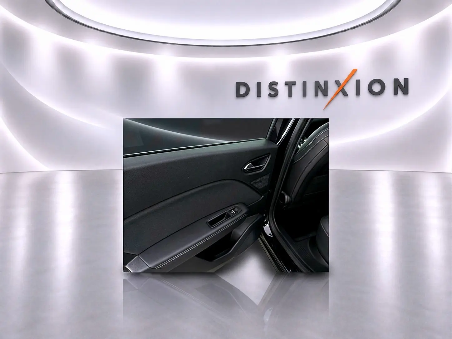 Vue rapprochée de la porte arrière gauche noire du Renault Symbioz 2026, mettant en valeur la poignée et les commandes de vitre.