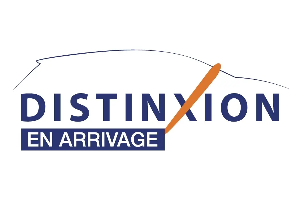 Je ne vois pas de véhicule sur l'image fournie, seulement un logo avec le texte "DISTINXION EN ARRIVAGE". Pouvez-vous fournir une image du véhicule pour que je puisse décrire correctement ?