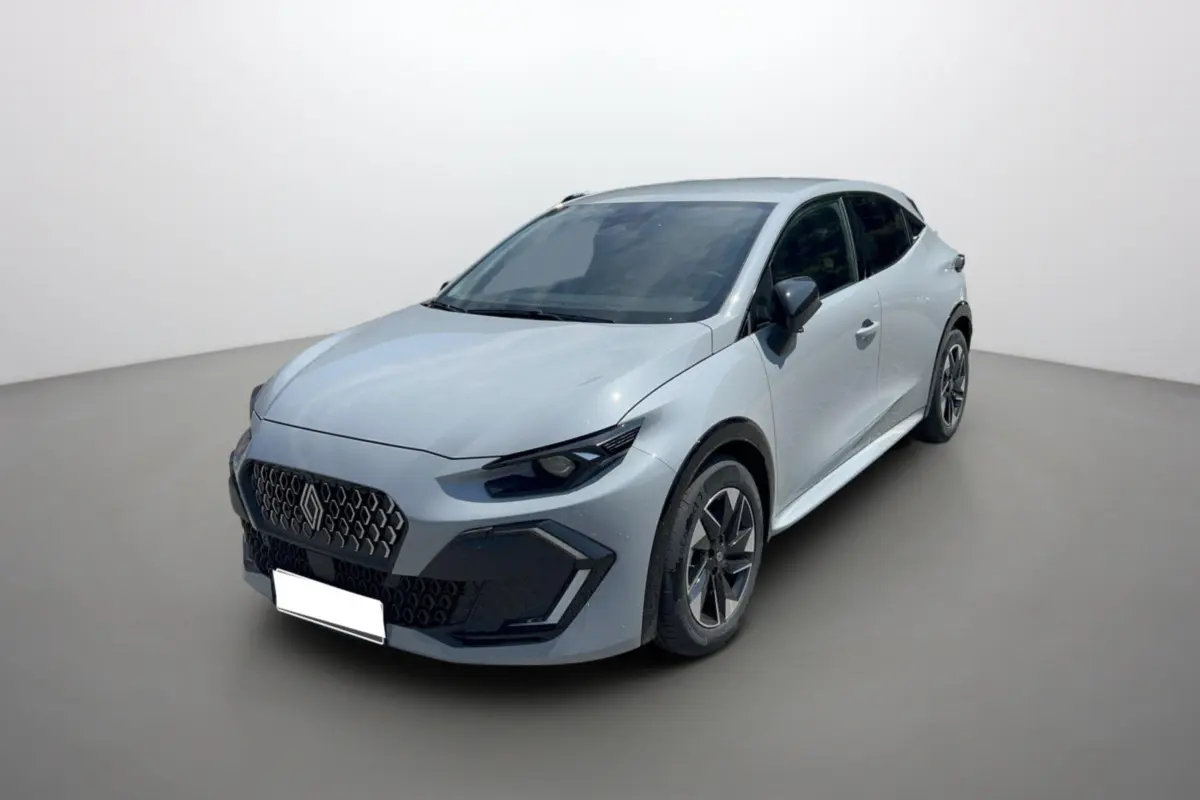 Renault Clio 6 TCE 115 EDC Techno Plus gris rafale, vue 3/4 avant droit, jantes alu et calandre distinctive.