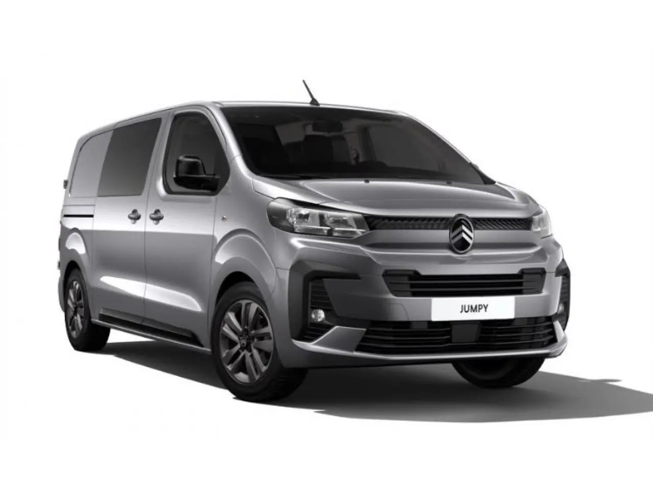 Citroën Jumpy gris en vue 3/4 avant gauche avec jantes alliage et calandre moderne noire.
