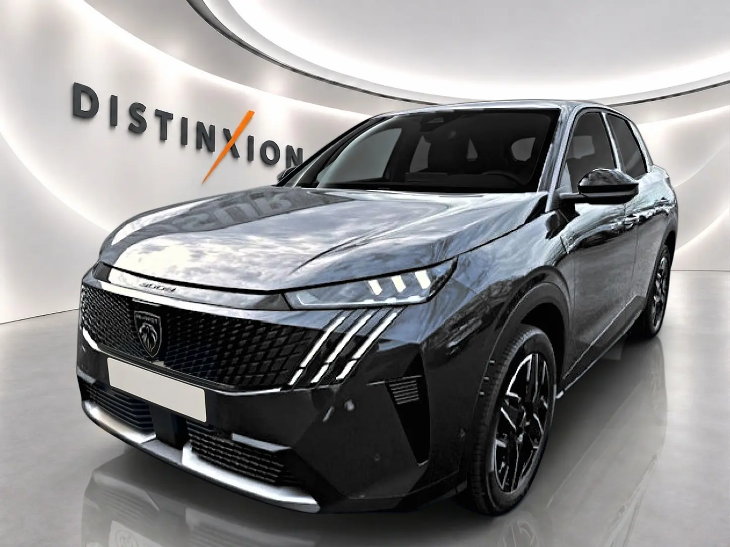 Peugeot 3008 gris titane en 3/4 avant droit, avec calandre noire et phares LED distinctifs.