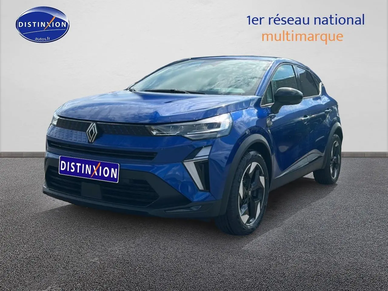 Renault Captur 2025 Bleu Iron en 3/4 avant droit avec phares LED et jantes alliage distinctives.