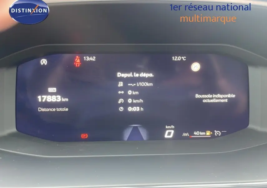 Tableau de bord numérique du SEAT LEON 2.0 TDI 115CH STYLE XL 2025 affichant le compteur et informations de conduite.