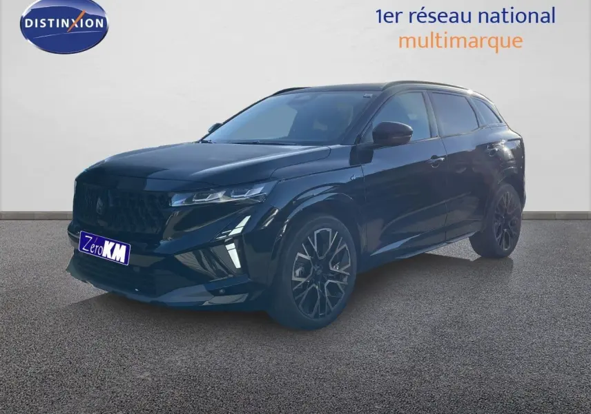 Renault Austral E-Tech hybride noir étoile métal, vue 3/4 avant droit avec jantes alliage et calandre distinctive.