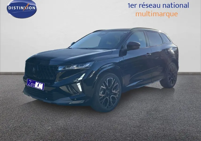 Renault Austral noir étoile métal en 3/4 avant droit, avec jantes alliage et calandre distinctive Alpine.