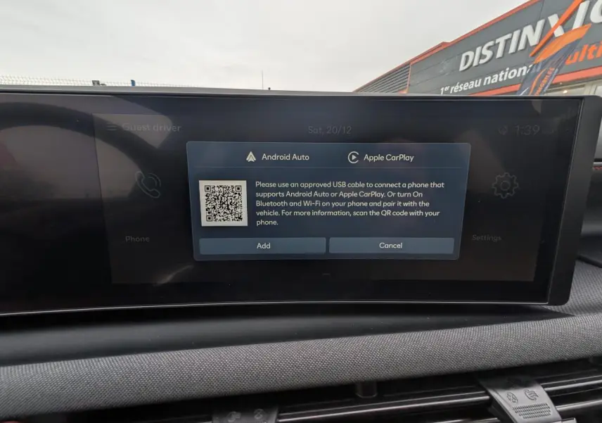 Écran tactile central du Hyundai Tucson N Line 2026 affichant la connexion Android Auto et Apple CarPlay.
