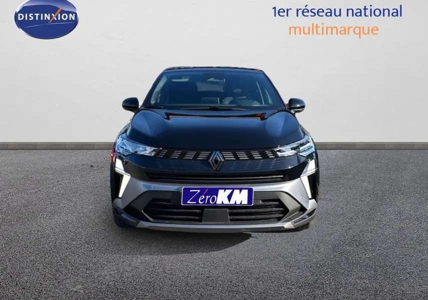 Vue frontale d'une Renault Symbioz noire étoile métal 2025 avec calandre moderne et éclairage LED distinctif.