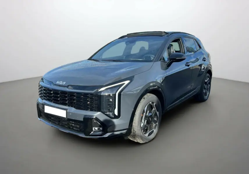 KIA SPORTAGE 2026 gris eclipse avec toit noir, vue 3/4 avant mettant en valeur ses phares Matrix LED et jantes alu.