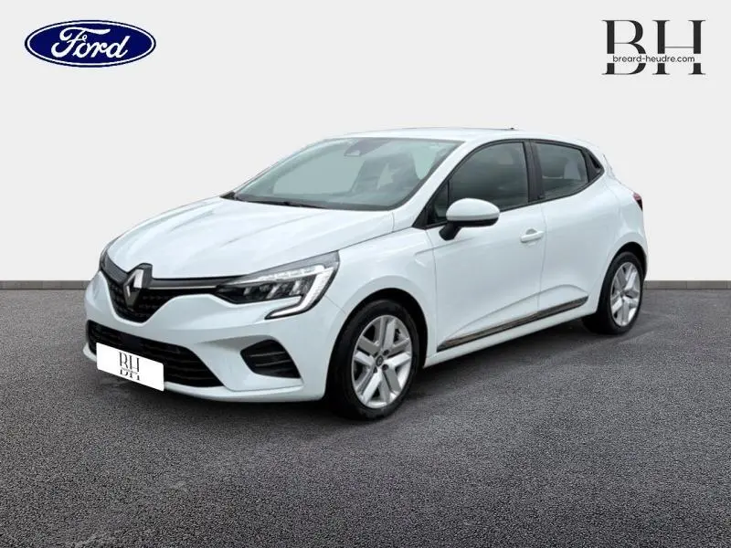 Renault Clio blanc glacier vue 3/4 avant droit, avec phares LED et jantes alliage cinq branches.