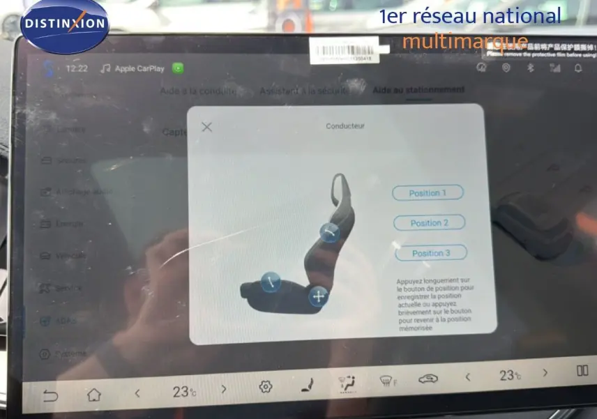 Écran tactile intérieur du BYD SEAL U 2026 montrant le réglage des positions du siège conducteur.