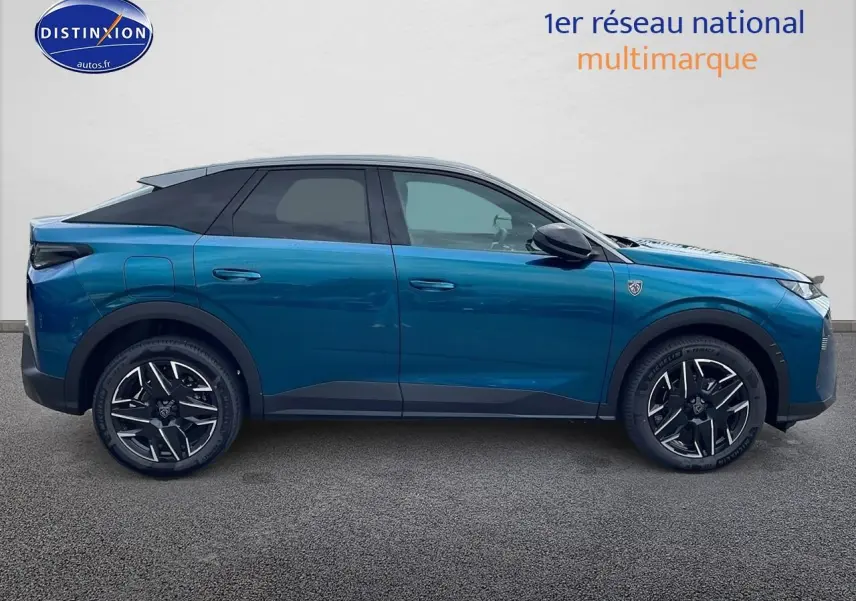 Peugeot 3008 Hybrid 145 GT e-dcs6 bleu obsession vue de profil côté gauche sur fond neutre.