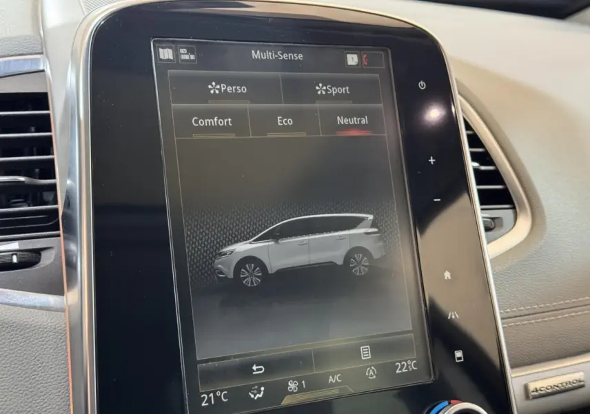 Écran tactile intérieur montrant une illustration latérale grise du Renault Espace Initiale Paris 2015.