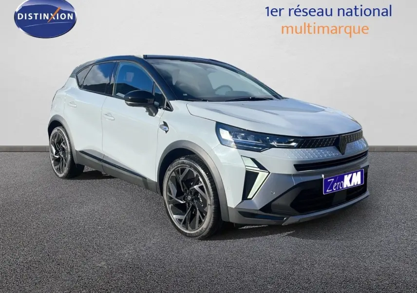 Renault Captur E-Tech hybride gris rafale avec toit noir, vu en 3/4 avant droit sur fond neutre.