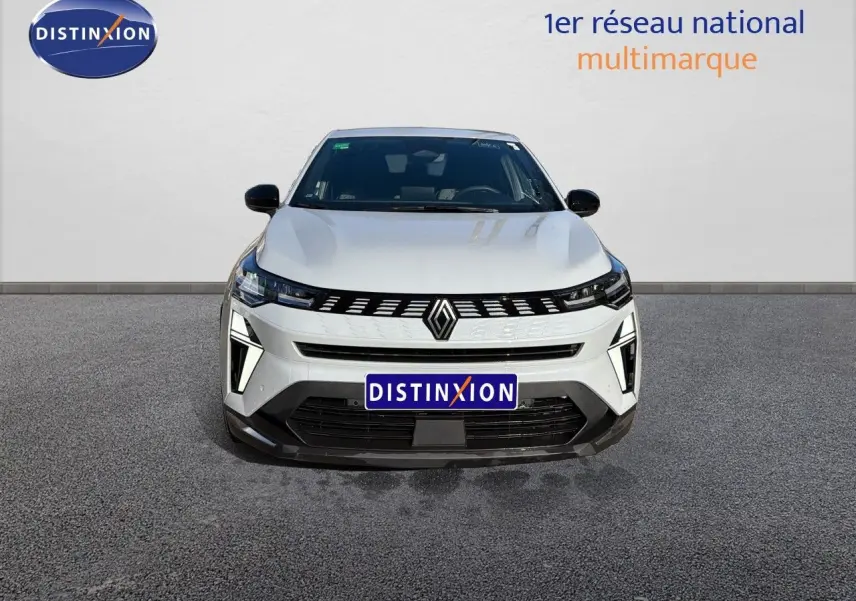 Vue avant d'une Renault Symbioz E-Tech Full Hybrid 160ch gris rafale métal avec calandre et phares LED distinctifs.