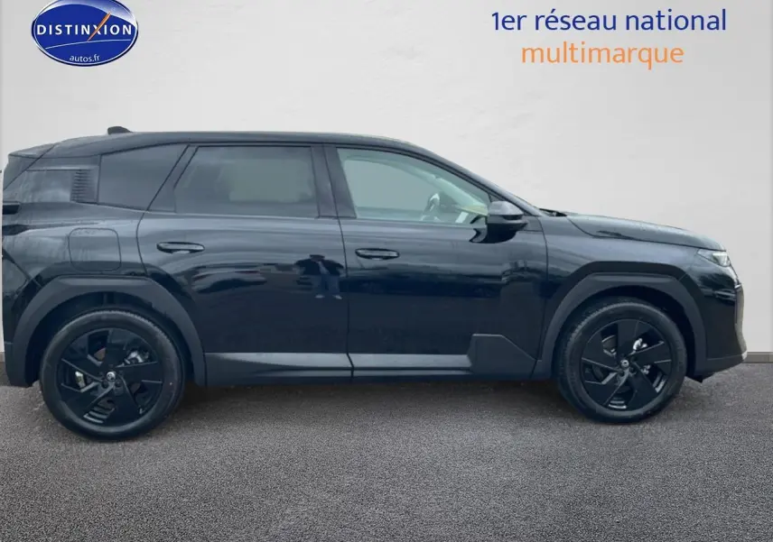 Profil côté gauche du Citroën C5 Aircross noir 2026 avec jantes alliage noires et vitres surteintées.