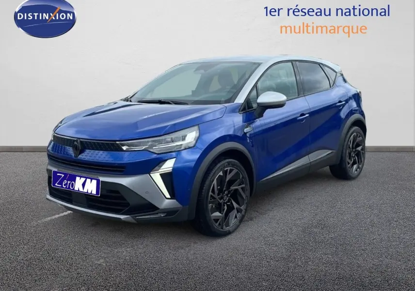 Renault Captur E-Tech hybride 2025 bleu Iron Metal avec toit gris, vue 3/4 avant côté droit sur fond neutre.