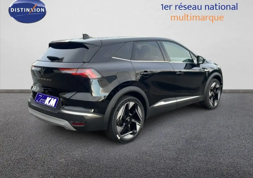 Renault Symbioz 2025 noir étoile métal vu en 3/4 arrière côté droit avec jantes bicolores distinctives.