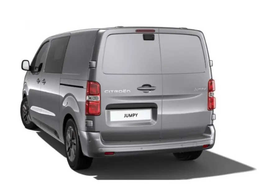 Vue 3/4 arrière droite du Citroën Jumpy gris avec portes battantes et jantes alliage 17 pouces.