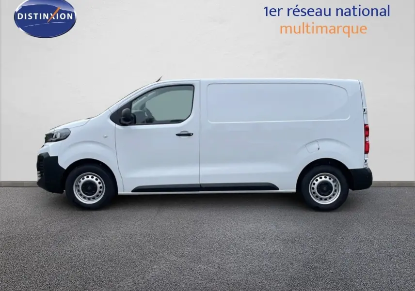 Profil latéral gauche d'un Peugeot Expert Fourgon blanc Icy 2025, avec roues acier et pare-chocs noirs.