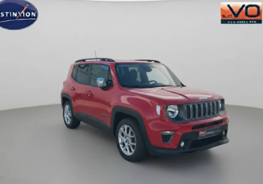 Jeep Renegade rouge vue 3/4 avant droit avec barres de toit et jantes alliage 17 pouces sur fond neutre.