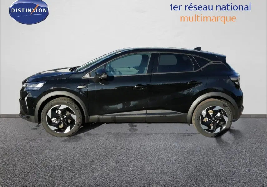 Renault Captur E-Tech Full Hybrid 160ch en noir étoile métal, vue profil côté gauche sur fond clair.