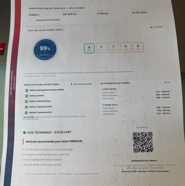 Document de contrôle de batterie pour Opel Mokka électrique, affichant un état de santé à 99% et recommandations techniques.