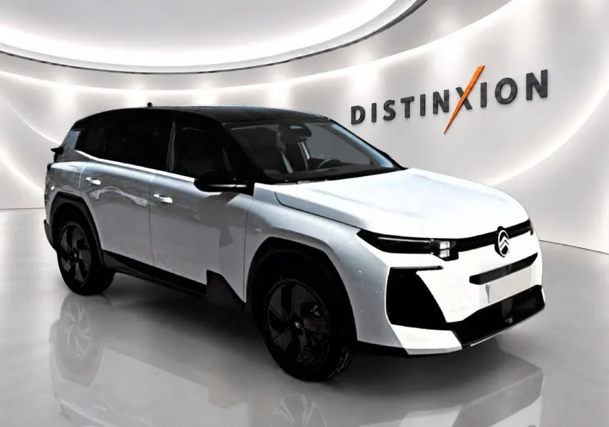 Citroën C5 Aircross hybride blanc et noir, vue 3/4 avant, avec toit noir et jantes alliage noires.
