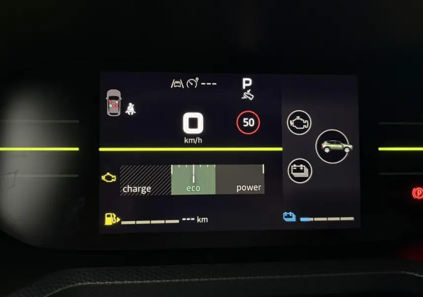 Tableau de bord digital du Dacia Duster 2026 affichant la vitesse à 0 km/h et mode eco en cours.