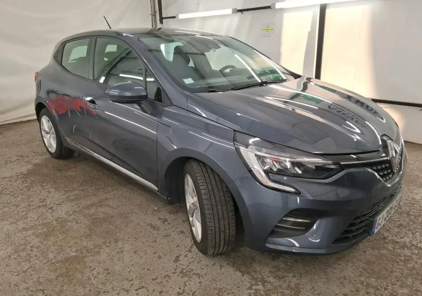 Renault Clio Business Edition gris foncé vue 3/4 avant droit, avec phares LED et jantes alliage.