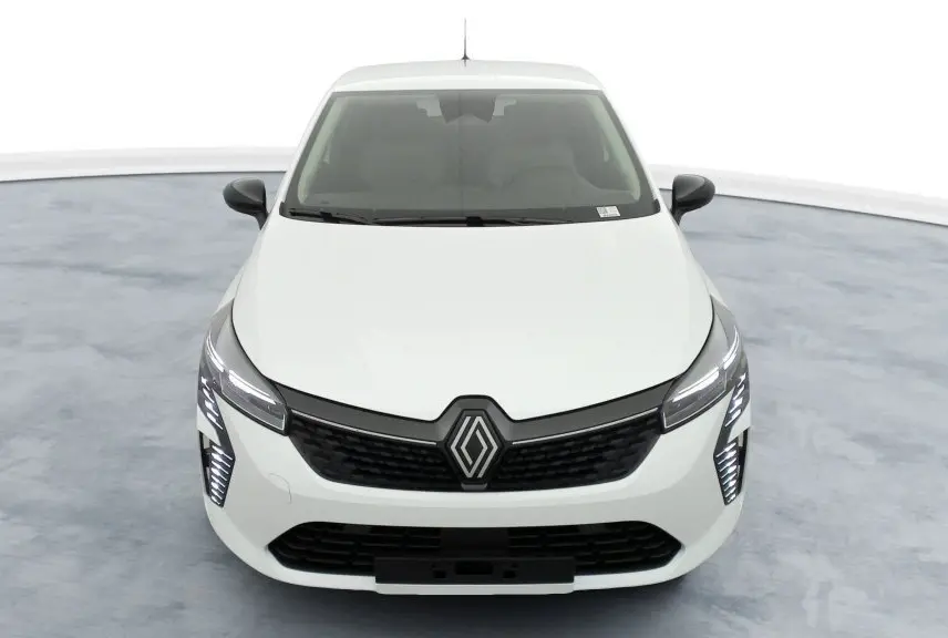 Renault Clio V TCE 90 GSR2 Evolution blanc glacier vue de face, avec calandre noire et feux LED Pure Vision allumés.