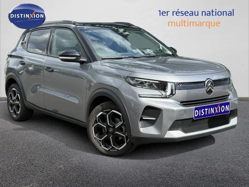 Citroën C3 1.2 Turbo 100ch MAX gris Mercury vue 3/4 avant avec jantes alu et toit noir contrasté.