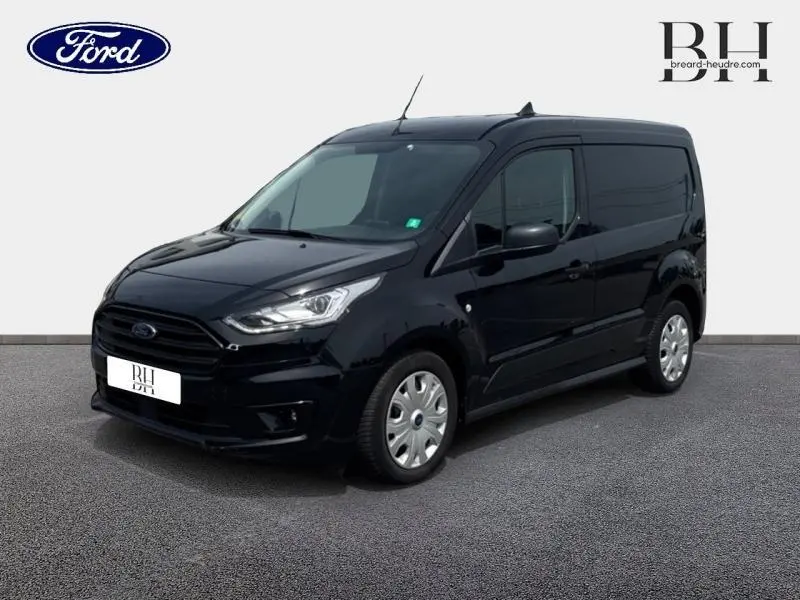 Ford Transit Connect L1 1.5 EcoBlue noir Agate métallisé vu en 3/4 avant droit avec portes latérales et jantes acier.