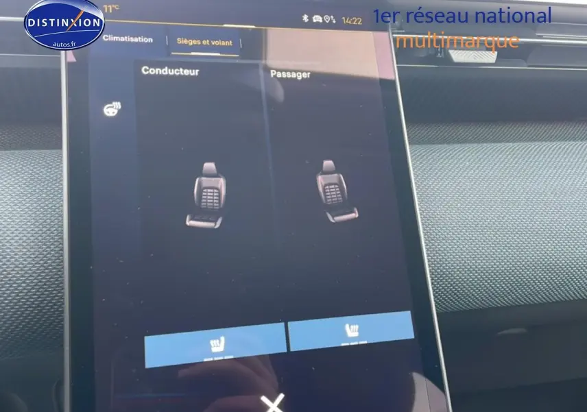 Écran tactile intérieur du Citroën C5 Aircross 2026 montrant les réglages des sièges chauffants.