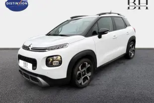 Citroën C3 Aircross blanc Natural White en 3/4 avant droit avec toit noir et jantes diamantées.