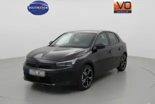 Opel Corsa 2025 noire vue en 3/4 avant droit, avec jantes alliage distinctives et calandre épurée.
