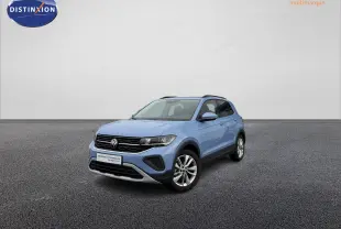 Volkswagen T-Cross bleu en 3/4 avant droit, avec jantes alliage et projecteurs LED visibles.