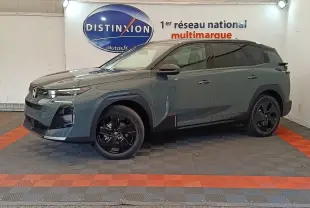 Vue de profil droit d'une Citroën C5 Hybride 145ch auto MAX verte, avec jantes noires et lignes modernes.