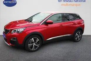 Peugeot 3008 rouge foncé métal en vue de profil côté gauche, soulignant ses jantes alliage bicolores et sa silhouette SUV.