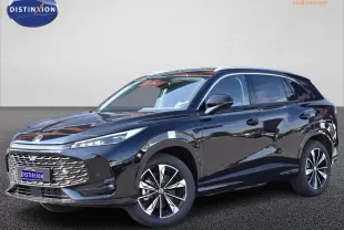 MG Motor EHS 1.5 Hybrid+ 224 ch Luxury noir en 3/4 avant droit avec jantes alliage 19 pouces et phares LED.