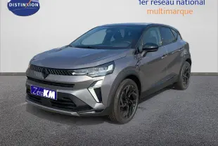 Renault Captur E-Tech hybride gris cassiopée toit noir vu en 3/4 avant droit avec jantes noires distinctives.