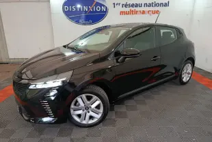 Renault Clio Evolution Blue dCi 100 noir vue 3/4 avant droit, avec feux LED et jantes alliage visibles.