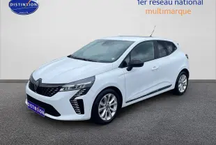 Renault Clio V blanche vue 3/4 avant droit, avec phares LED et jantes alliage argentées.