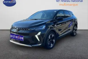 Renault Symbioz noir étoile métal en 3/4 avant droit, mettant en valeur ses lignes modernes et ses jantes distinctives.