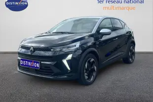 Vue 3/4 avant d’un Renault Captur 2025 noir étoile métal avec toit gris et jantes biton noires.