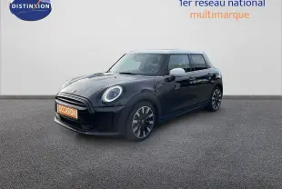 Mini 1.5 136CH noir Midnight Metal vue 3/4 avant droit avec jantes bi-ton et rétroviseurs blancs