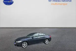 BMW Série 4 Gran Coupe noir vue de profil côté gauche sur fond neutre avec jantes alliage 18 pouces