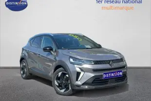 Renault Captur 2025 gris Cassiopée métallisé vue 3/4 avant avec jantes alu et détails noirs contrastants.