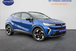 Renault Captur 2025 bleu Iron/Noir Etoilé en vue 3/4 avant droit, avec jantes noires et détails modernes distinctifs.