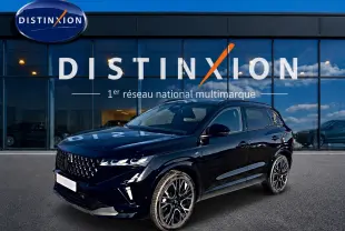 Renault Austral noir en 3/4 avant droit, avec jantes alu et calandre distinctive esprit Alpine.